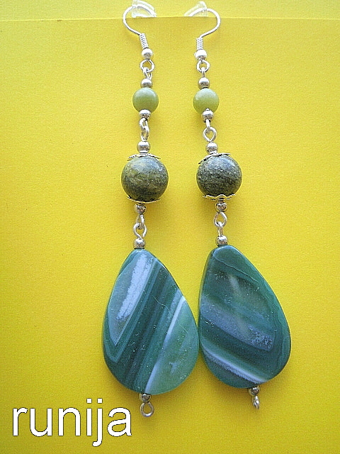 113thJade, serpentine, chalcedony.