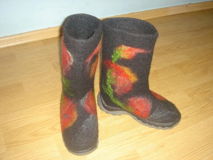 Kids with poppy seeds