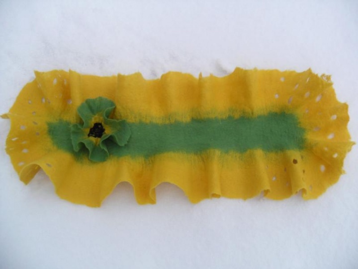 " with holes " picture no. 2