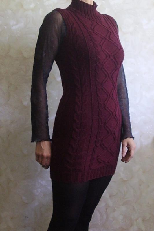 sleeveless dress