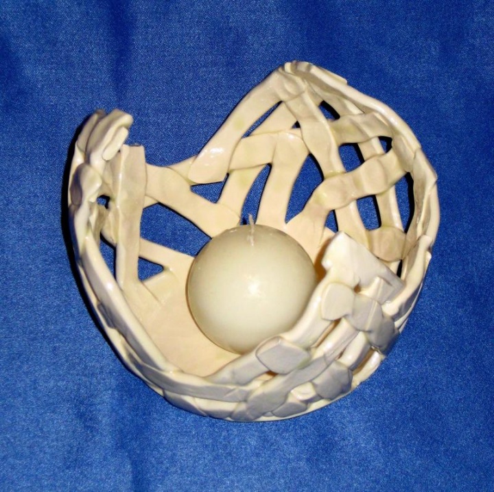 balta žvakidė