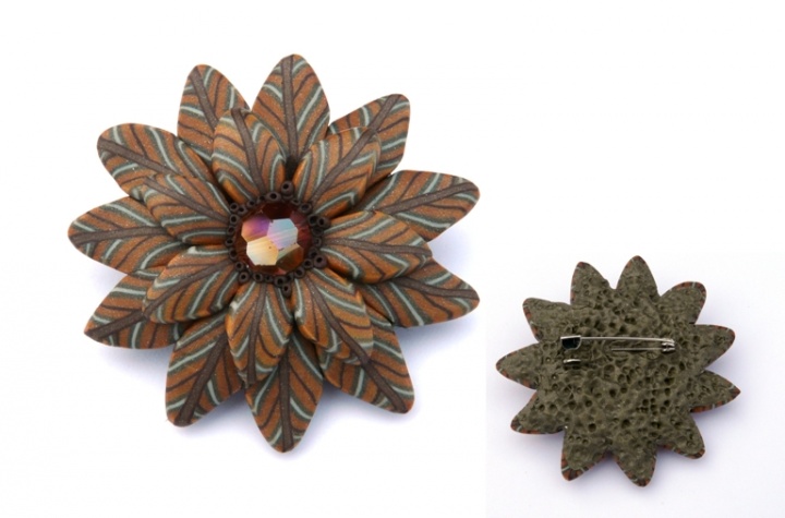 Brooch " autumn flower " picture no. 2