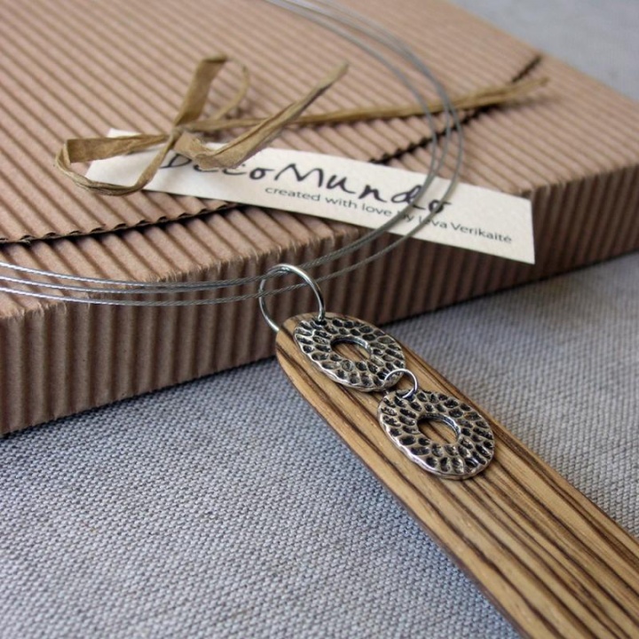 Striped - necklace picture no. 2