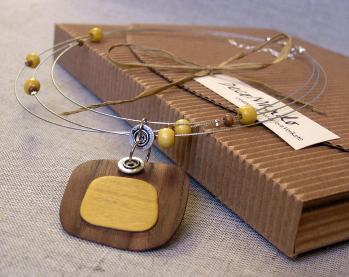 Sunday breakfast neck necklace picture no. 2