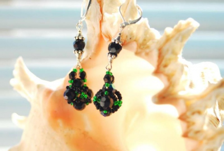 Necklace and earrings picture no. 3