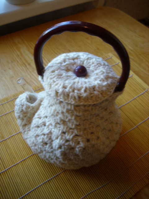 Sweater teapot picture no. 2