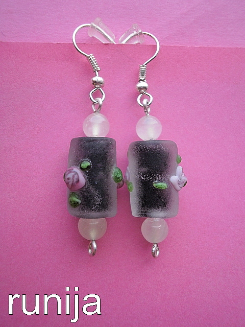 162, respectively.Glass, onyx
