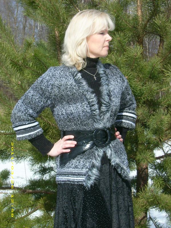 warm sweater picture no. 3
