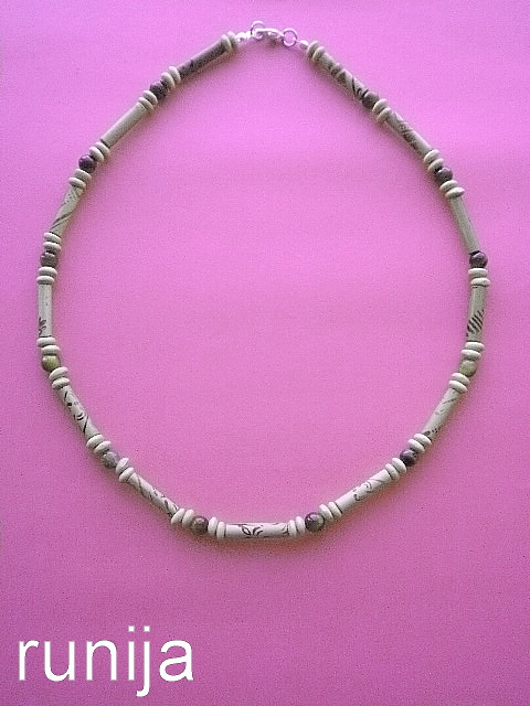 010vyr. Masculine necklace.