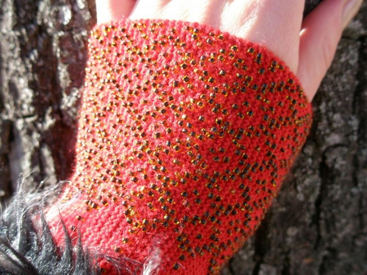orange wristlets picture no. 2