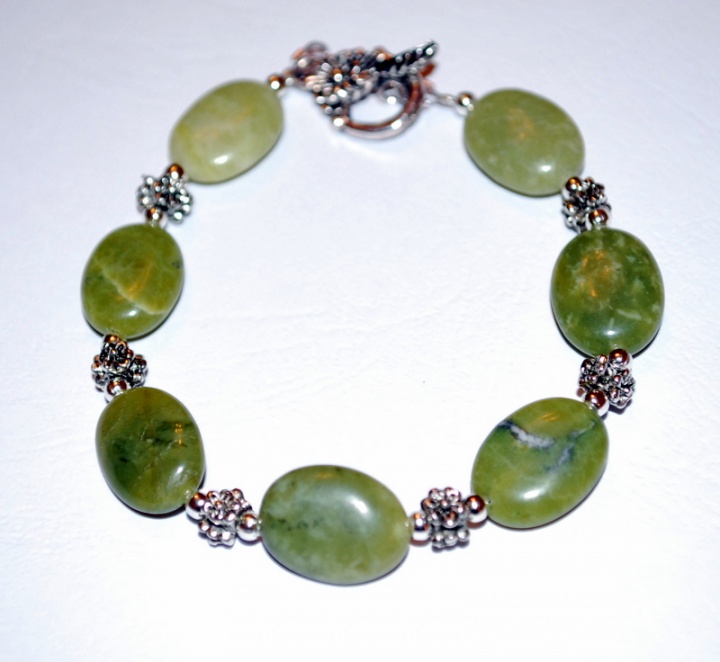 Raw jade bracelet picture no. 2