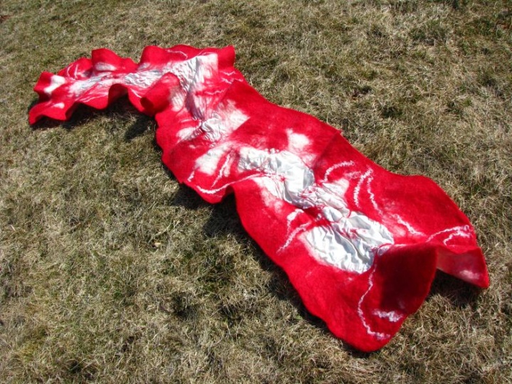 Red silk magic