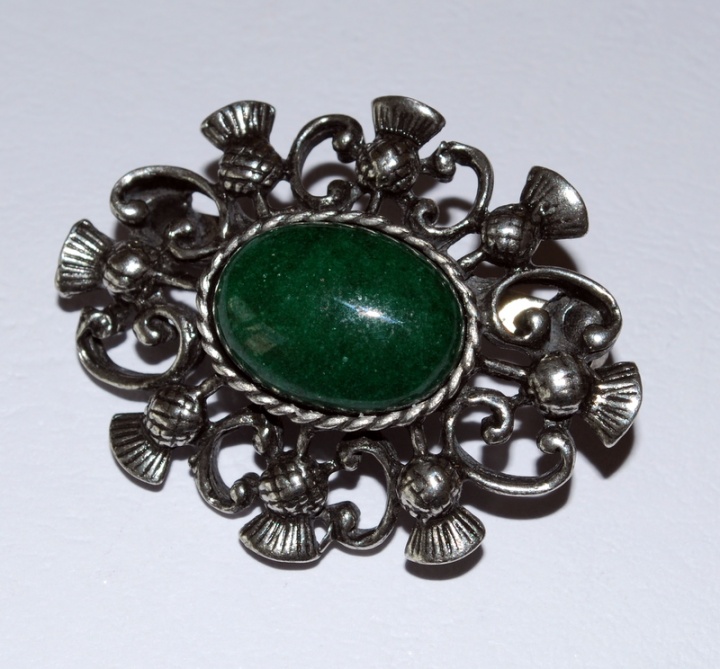 Brooch picture no. 2
