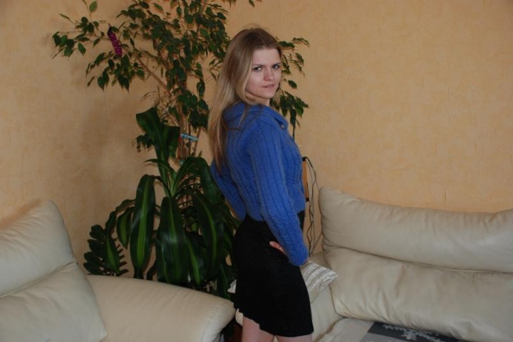 blue sweater women picture no. 3