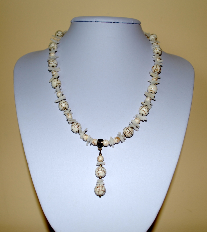 Necklace picture no. 2
