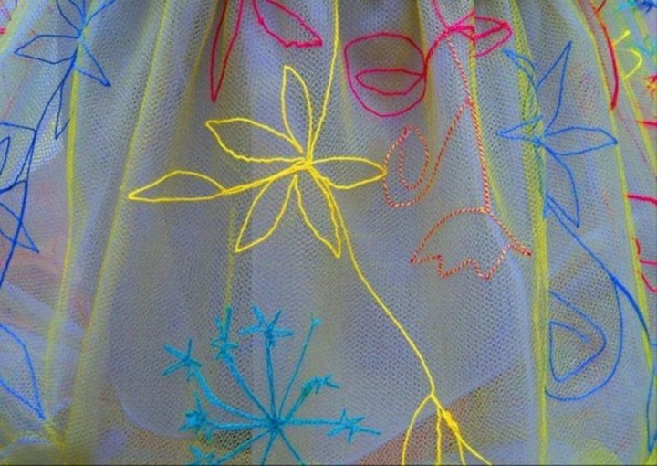 festive dress picture no. 3