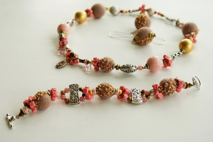 Earrings " Pink Dreams " picture no. 2