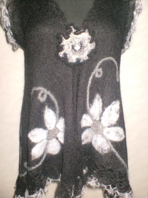 black robe picture no. 3