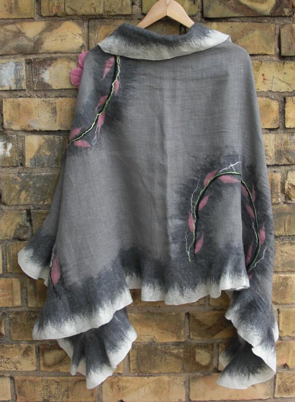 Linen coated with extensive country picture no. 3