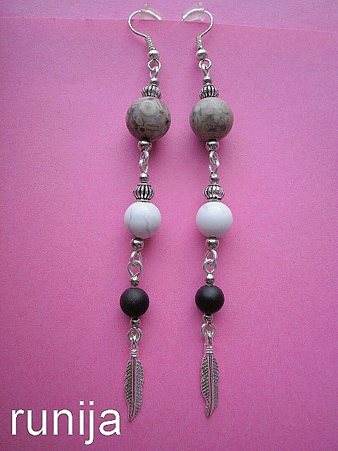 134th Maifanitas, howlite ....