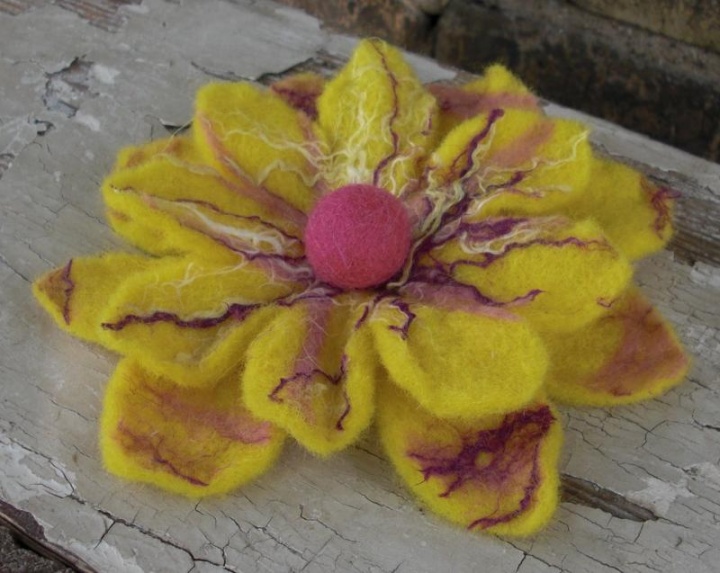 Flower brooch