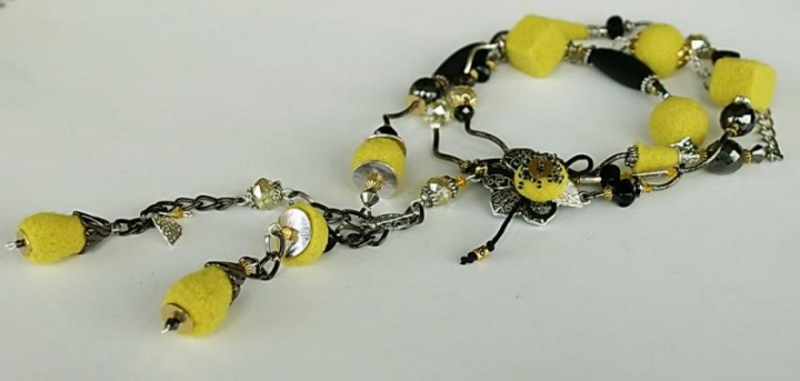 Necklace - belt " drugs "