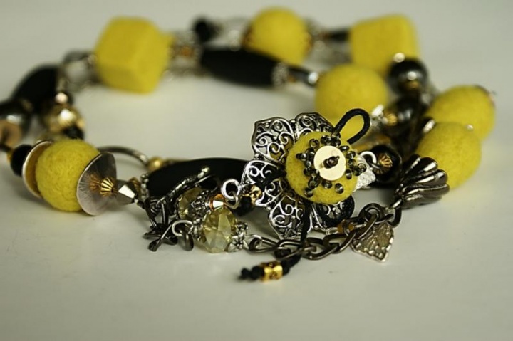 Necklace - belt " drugs " picture no. 2