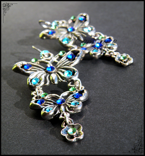 Earrings butterflies INR. 293