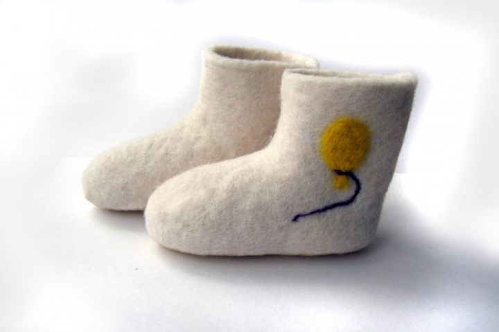 Children. Felt Boots " container "