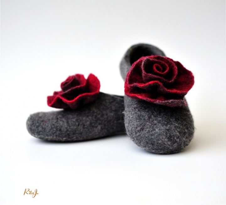 Gray with Rose picture no. 2