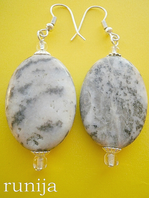 85a. Beads, jasper flamingo