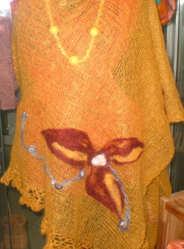 Bright wool scarf with motives