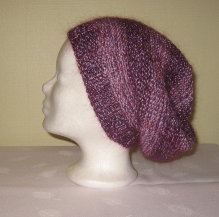 Warm stylish hat picture no. 2