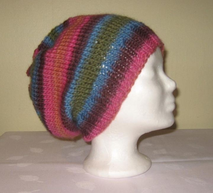 Warm stylish hat picture no. 2