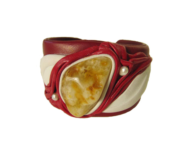 Bracelet with amber GR-048