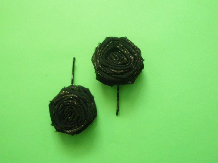 Pins " Black roses " picture no. 2