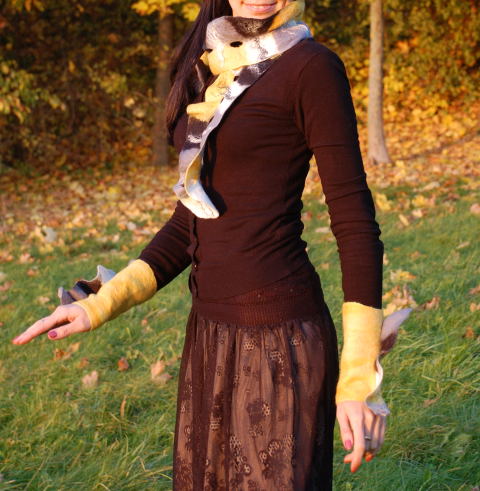 Yellow-gray-black-white mix