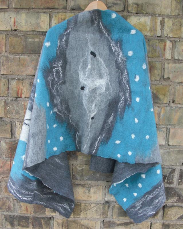 A large cloak, size 186 cm x 62 cm picture no. 3