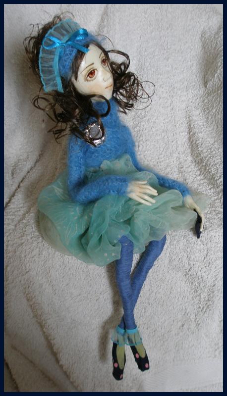 Wearing Cornelia picture no. 2