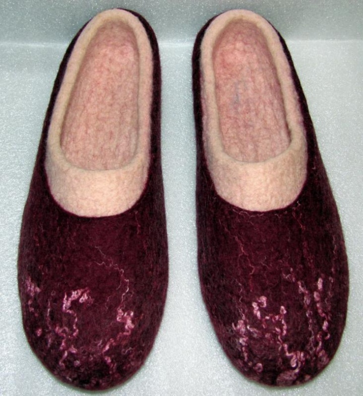 Two one-burgundy and white picture no. 2