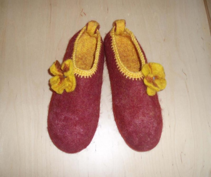 slippers