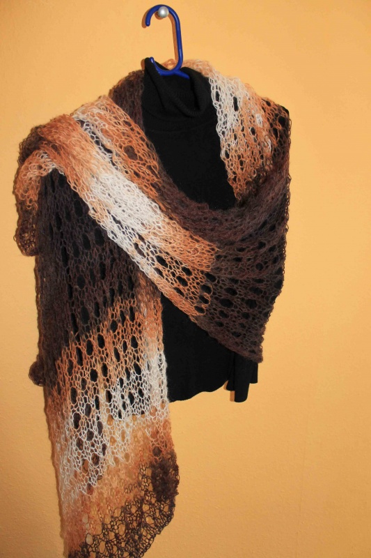 Knitted Shawls picture no. 3