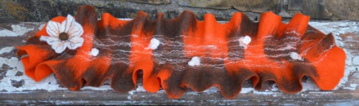 Orange-brown scarf picture no. 3