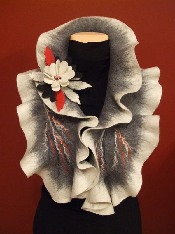 Gray-white scarf