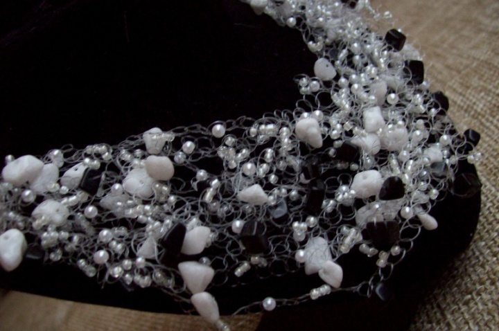 White and black agate stone picture no. 2