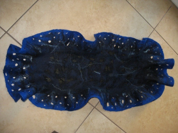 Blue scarf picture no. 2