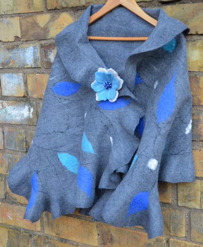 A large cloak picture no. 2