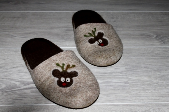 That Santa Claus feet get cold ...