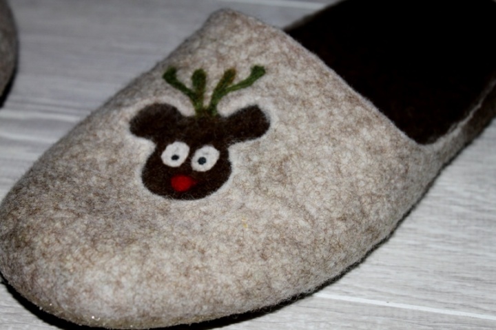That Santa Claus feet get cold ... picture no. 3