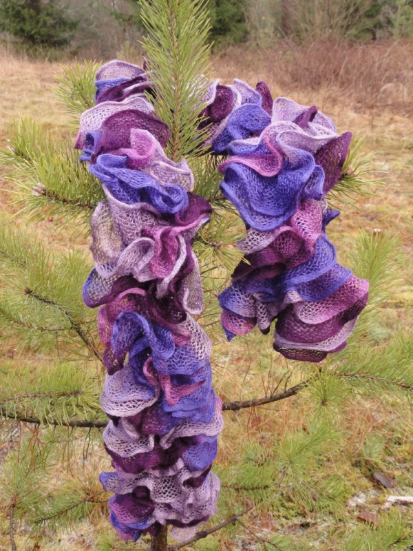 Violet scarf